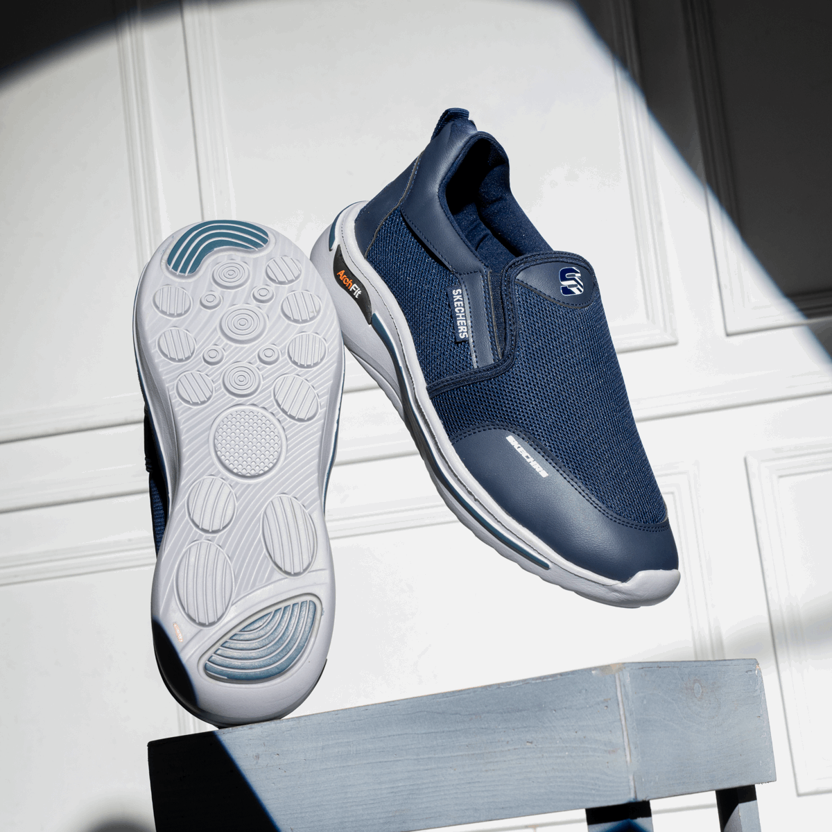 Sketcher Pro 14 – Men’s Comfort Sneaker