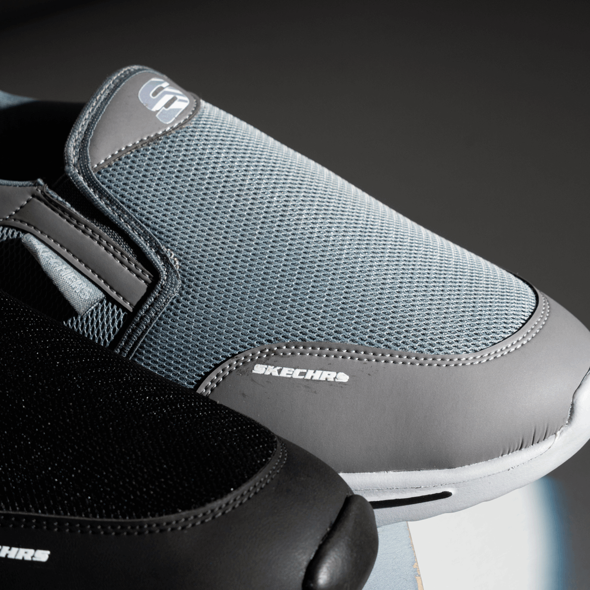 Sketcher Pro 14 – Men’s Comfort Sneaker