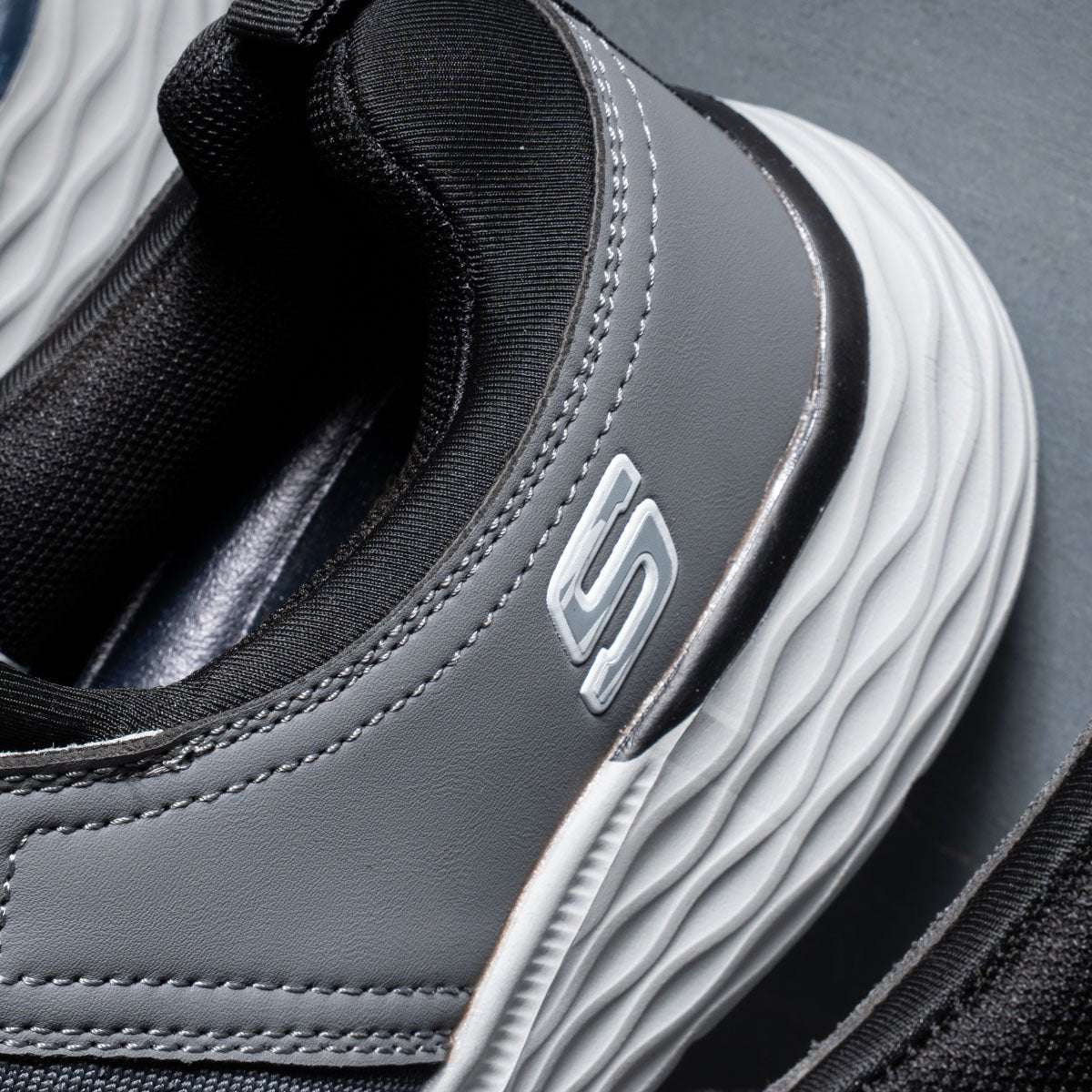 EasyWear S10– Imported Skechers Sneaker