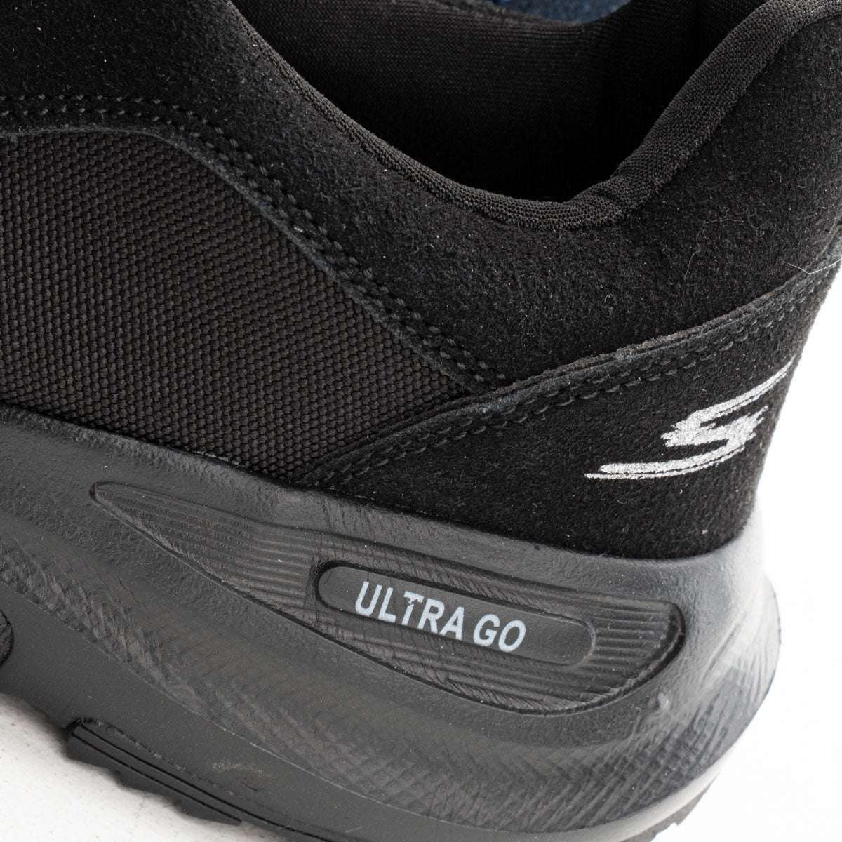 GO WALK– Imported Skechers Slip-On