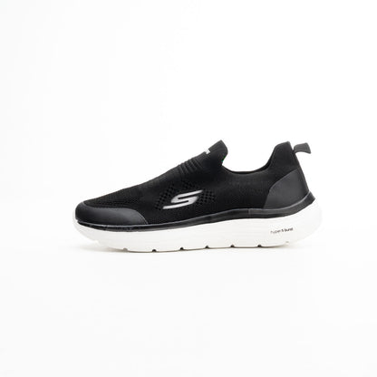 W01 – Women’s Imported Skechers